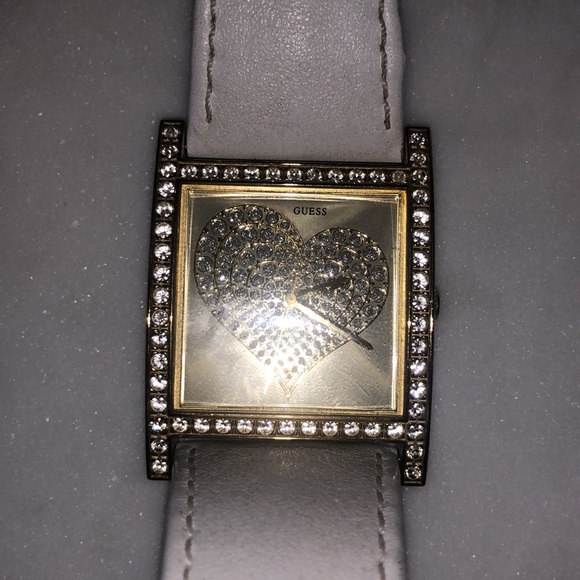 New! Guess white and gold square watch with diamonds - Picture 3 of 12